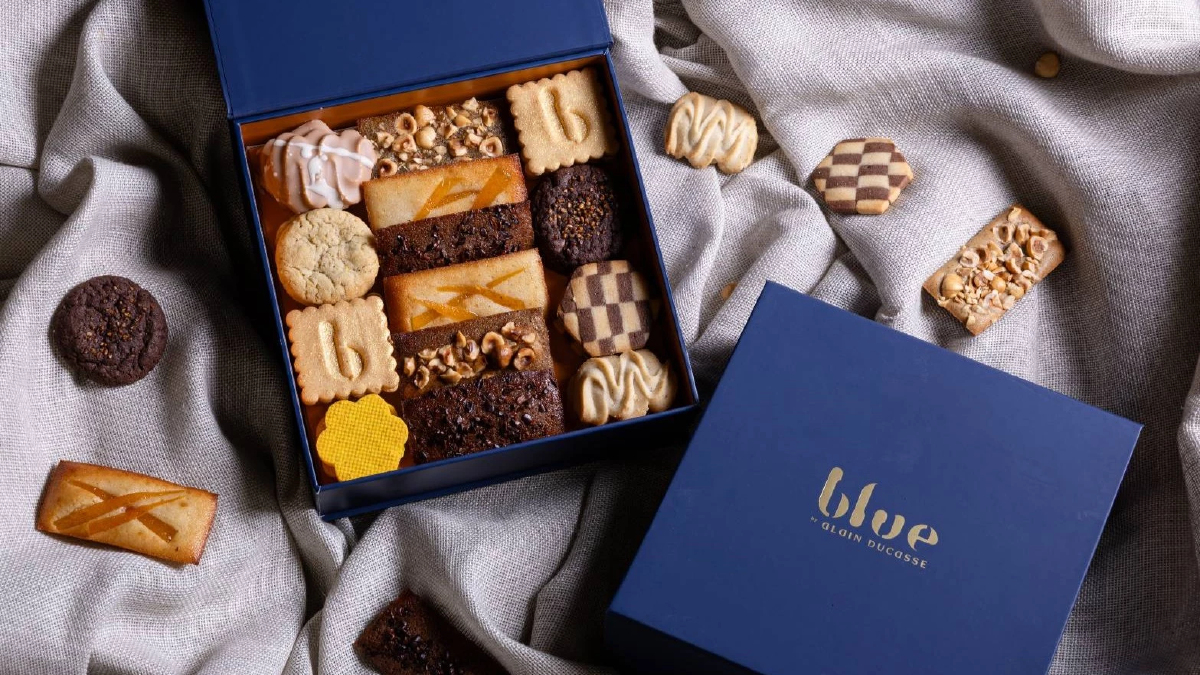 "Blue Festive Delights" คอลเลกชันหรูจาก Alain Ducasse มอบของขวัญสุดพรีเมียม "Blue Festive Delights" คอลเลกชันหรูจาก Alain Ducasse มอบของขวัญสุดพรีเมียม