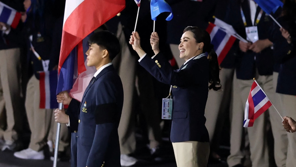 "พระราชินี" ทรงนำทัพนักกีฬาไทยเดินพาเหรด ซีเกมส์ 2025 เปิดยิ่งใหญ่ "พระราชินี" ทรงนำทัพนักกีฬาไทยเดินพาเหรด ซีเกมส์ 2025 เปิดยิ่งใหญ่