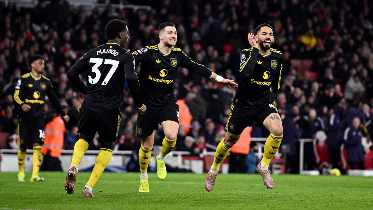 ผลบอลพรีเมียร์ลีก แมนยูสุดห้าวบุก ชนะ อาร์เซน่อลจ่าฝูง 3-2 ผลบอลพรีเมียร์ลีก แมนยูสุดห้าวบุก ชนะ อาร์เซน่อลจ่าฝูง 3-2