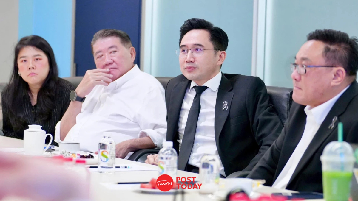 "ภูมิธรรม"เผย"เพื่อไทย"ชูทีมผสมรุ่นเก่า-ใหม่ พร้อมทำงานในสภา "ภูมิธรรม"เผย"เพื่อไทย"ชูทีมผสมรุ่นเก่า-ใหม่ พร้อมทำงานในสภา
