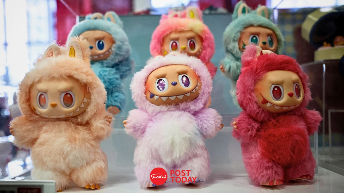 Pop Mart ดัน "Labubu" บุกจอเงิน ต่อยอดอาร์ตทอยสู่แฟรนไชส์ระดับโลก Pop Mart ดัน "Labubu" บุกจอเงิน ต่อยอดอาร์ตทอยสู่แฟรนไชส์ระดับโลก
