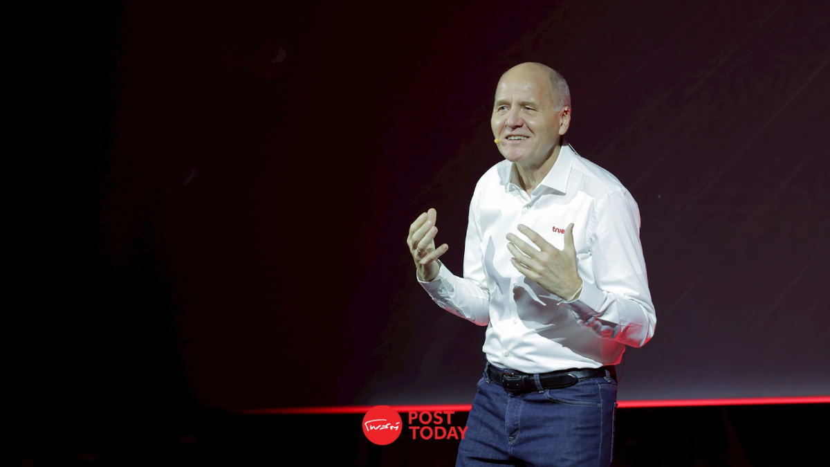 ถอดรหัส “4 Big Moves” ทรู การหลอมรวมคน-บริการ สู่ เทค คอมพานี ถอดรหัส “4 Big Moves” ทรู การหลอมรวมคน-บริการ สู่ เทค คอมพานี