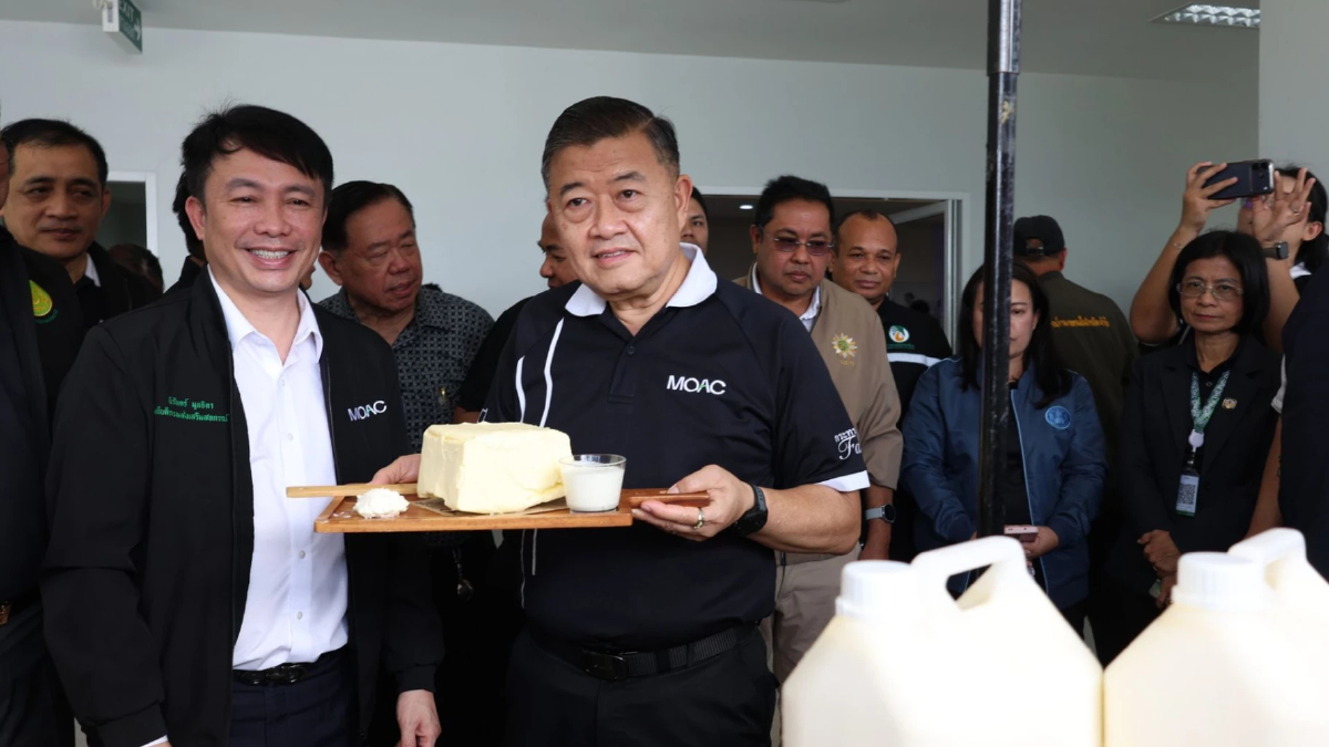 สหกรณ์โคนมกำแพงแสน ทุ่ม 300 ล้าน ผุดโรงงานนมผง แก้ปัญหาน้ำนมล้นตลาด-เพิ่มมูลค่าสินค้า สหกรณ์โคนมกำแพงแสน ทุ่ม 300 ล้าน ผุดโรงงานนมผง แก้ปัญหาน้ำนมล้นตลาด-เพิ่มมูลค่าสินค้า