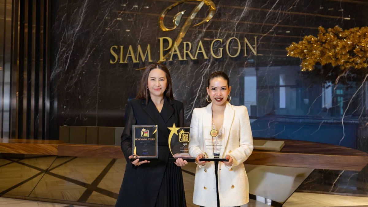 สยามพารากอน ตอกย้ำแลนด์มาร์คระดับโลก! กวาด 3 รางวัลใหญ่ "แบรนด์น่าเชื่อถืออันดับ 1" ปี 2026 สยามพารากอน ตอกย้ำแลนด์มาร์คระดับโลก! กวาด 3 รางวัลใหญ่ "แบรนด์น่าเชื่อถืออันดับ 1" ปี 2026