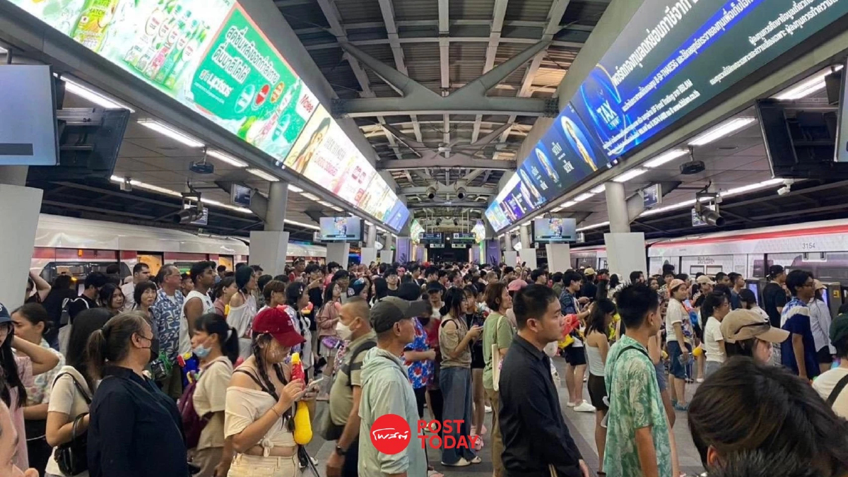 สงกรานต์คนแห่ใช้รถไฟฟ้า ทะลุ 1.2 ล้านเที่ยว สีลม สยาม ไอคอนสยามฮิต สงกรานต์คนแห่ใช้รถไฟฟ้า ทะลุ 1.2 ล้านเที่ยว สีลม สยาม ไอคอนสยามฮิต