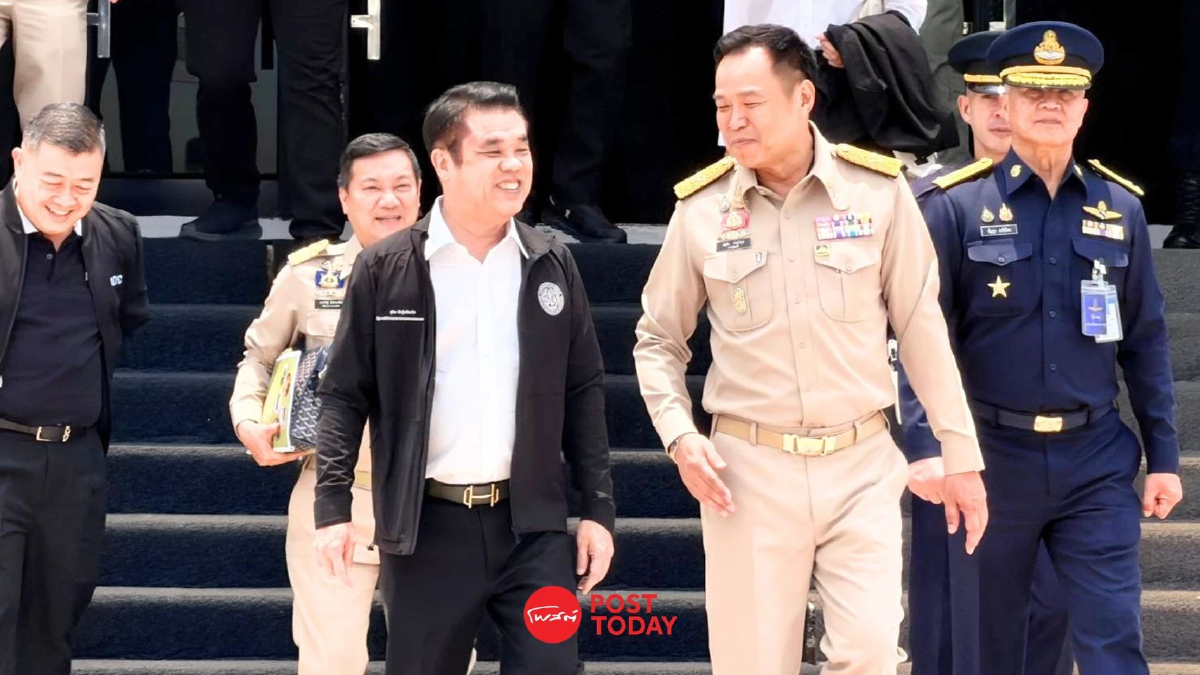'อนุทิน' นำทีมรมต.บินเชียงใหม่ ติดตามสถานการณ์ไฟป่า - ฝุ่น PM 2.5 'อนุทิน' นำทีมรมต.บินเชียงใหม่ ติดตามสถานการณ์ไฟป่า - ฝุ่น PM 2.5