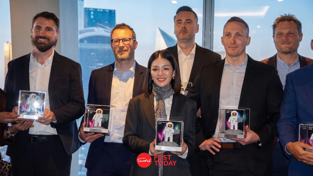 'มาดามเดียร์' นำทีม Liberator คว้ารางวัลโบรกเกอร์อันดับ 1 เอเชีย จาก Trading View 'มาดามเดียร์' นำทีม Liberator คว้ารางวัลโบรกเกอร์อันดับ 1 เอเชีย จาก Trading View