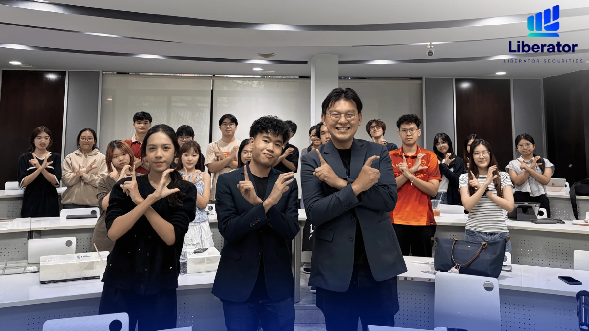 Liberator บุกธรรมศาสตร์ ปั้นนศ.บริหารพอร์ตจำลอง 3 แสนเหรียญ