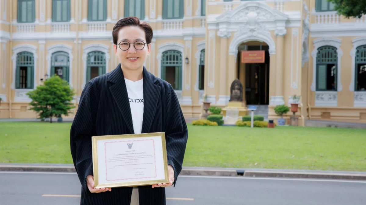 ครั้งแรกของไทย! CLICX เข้ารับใบอนุญาต Virtual Bank จาก ธปท. อย่างเป็นทางการ ปักหมุดดีเดย์เปิดบริการ มิ.ย. 2569 นี้ ครั้งแรกของไทย! CLICX เข้ารับใบอนุญาต Virtual Bank จาก ธปท. อย่างเป็นทางการ ปักหมุดดีเดย์เปิดบริการ มิ.ย. 2569 นี้