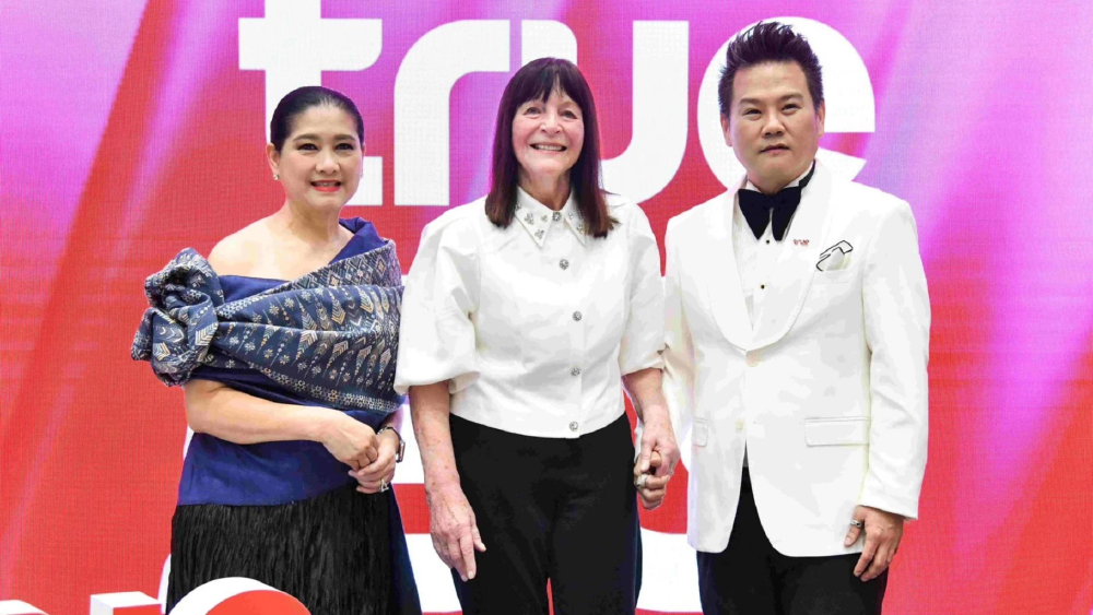 “The World is TRUE” งามสมมงอย่างมีคุณค่า True5G ร่วมยินดีและมอบรางวัล แก่ “น้ำผึ้ง-กานต์ธีรา เตชะภัทรธนากุล” Miss World Thailand 2026