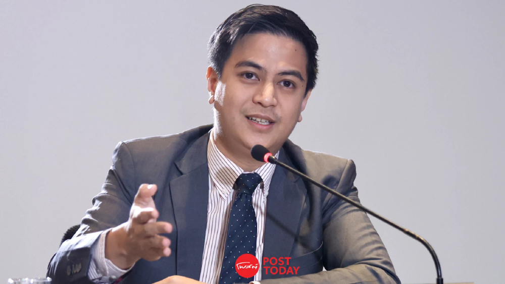 “เรียนฟรี” ไม่มีจริง! “ไอติม” เสนอรื้อโครงสร้างงบประมาณ-กระจายอำนาจ การศึกษาไทย “เรียนฟรี” ไม่มีจริง! “ไอติม” เสนอรื้อโครงสร้างงบประมาณ-กระจายอำนาจ การศึกษาไทย