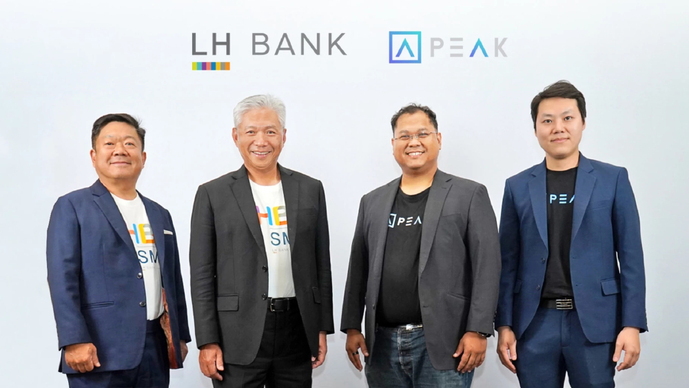 LH Bank จับมือ PEAK เชื่อมโซลูชันการเงินและแพลตฟอร์มบัญชีออนไลน์ ยกระดับ SME LH Bank จับมือ PEAK เชื่อมโซลูชันการเงินและแพลตฟอร์มบัญชีออนไลน์ ยกระดับ SME