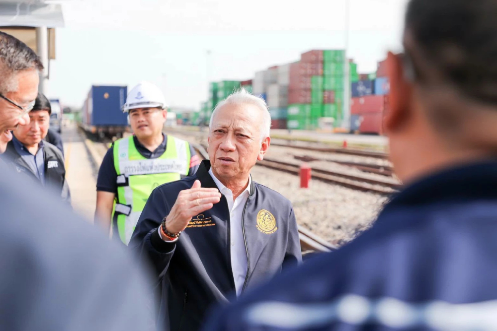 'พิพัฒน์' สั่ง คมนาคมเร่งแก้คอขวด ICD ลาดกระบัง เร่งสร้าง Ramp เชื่อม M7 'พิพัฒน์' สั่ง คมนาคมเร่งแก้คอขวด ICD ลาดกระบัง เร่งสร้าง Ramp เชื่อม M7