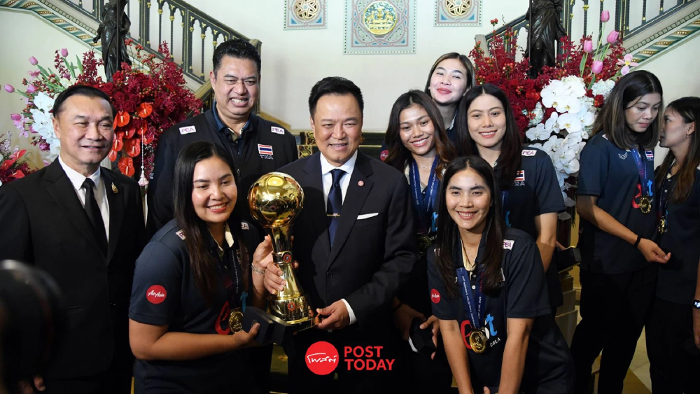 “อนุทิน” ต้อนรับนักตบสาวไทย หลังคว้าแชมป์เอเชียและตั๋วโอลิมปิก มอบรางวัล 14 ล้าน “อนุทิน” ต้อนรับนักตบสาวไทย หลังคว้าแชมป์เอเชียและตั๋วโอลิมปิก มอบรางวัล 14 ล้าน