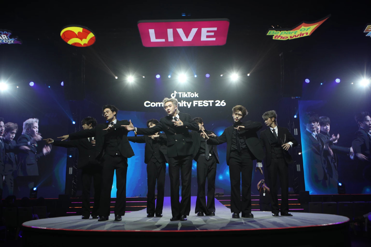 ครีเอเตอร์รวมพลัง TikTok LIVE ปั้นคอมมูนิตี้ ดันท่องเที่ยวไทย ครีเอเตอร์รวมพลัง TikTok LIVE ปั้นคอมมูนิตี้ ดันท่องเที่ยวไทย