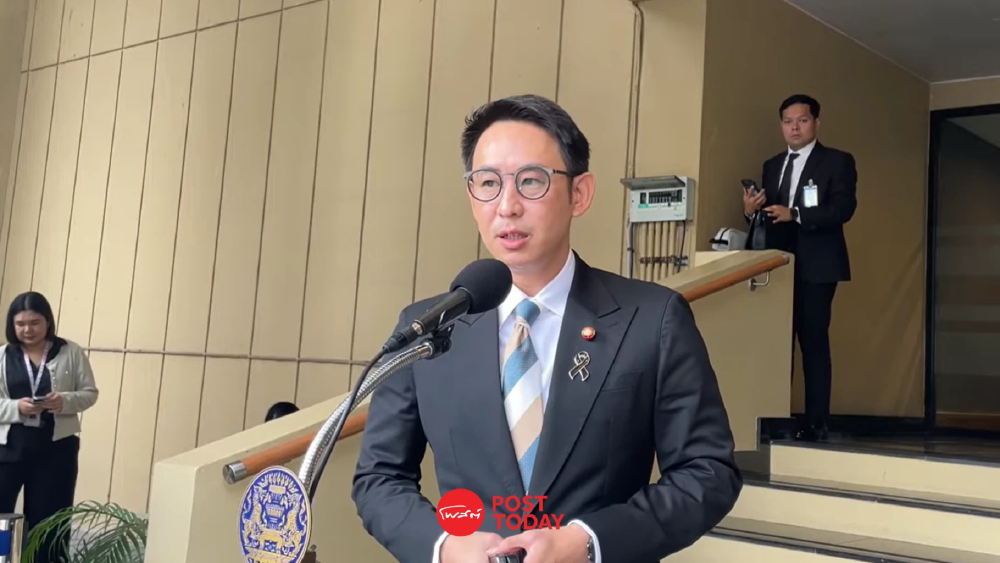 'วรศิษฎ์'มั่นใจบิดาบริสุทธิ์ พร้อมสู้คดีฮั้วสว.ในศาลฎีกา 'วรศิษฎ์'มั่นใจบิดาบริสุทธิ์ พร้อมสู้คดีฮั้วสว.ในศาลฎีกา