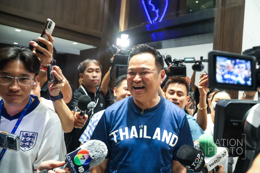 อนุทินสั่งคลังต่อ “ไทยช่วยไทยพลัส” 1-2 เดือน ขอพรวันเกิดให้คนไทยมีความสุข