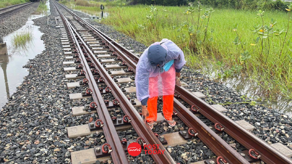 รฟท.แจ้งปิดรถไฟสายตะวันออกหนีน้ำท่วม ยืนยันสายเหนือวิ่งปกติ รฟท.แจ้งปิดรถไฟสายตะวันออกหนีน้ำท่วม ยืนยันสายเหนือวิ่งปกติ