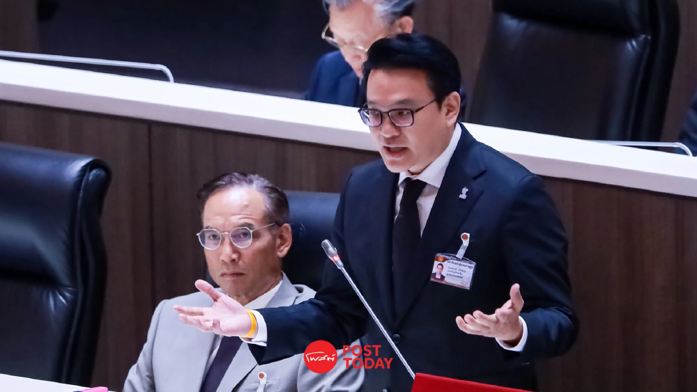 "สกลธี" อัด การบินไทยสอบตกปมบริหาร จี้ พิพัฒน์ ทบทวนสัมปทาน 25 ปี "สกลธี" อัด การบินไทยสอบตกปมบริหาร จี้ พิพัฒน์ ทบทวนสัมปทาน 25 ปี