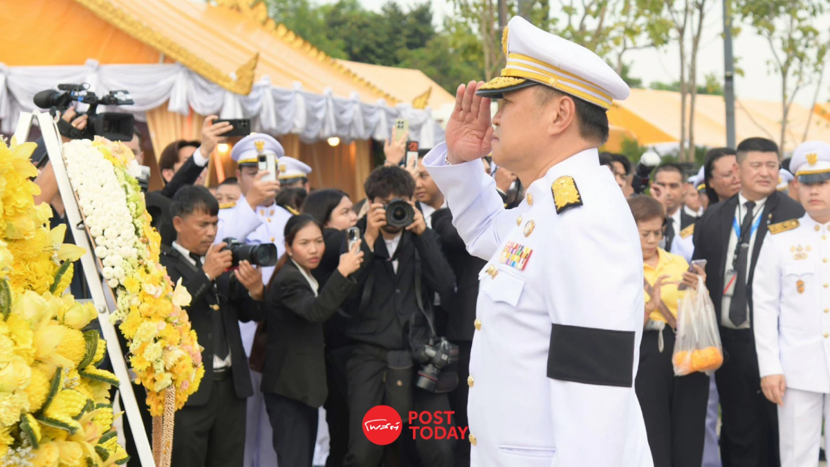“อนุทิน” นำทีมคณะรัฐมนตรีวางพวงมาลา เนื่องในวันนวมินทรมหาราช 13 ต.ค. “อนุทิน” นำทีมคณะรัฐมนตรีวางพวงมาลา เนื่องในวันนวมินทรมหาราช 13 ต.ค.