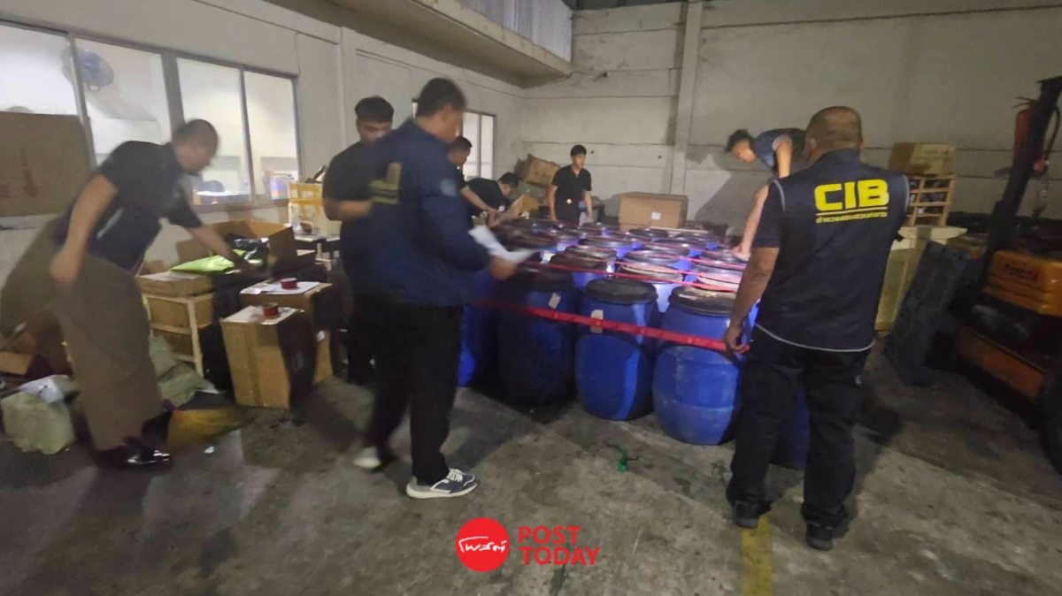 'โกดังทุนจีน' ซุก 'ไส้หมูเถื่อน' กว่า 5 ตัน ส่งร้านอาหาร 'โกดังทุนจีน' ซุก 'ไส้หมูเถื่อน' กว่า 5 ตัน ส่งร้านอาหาร