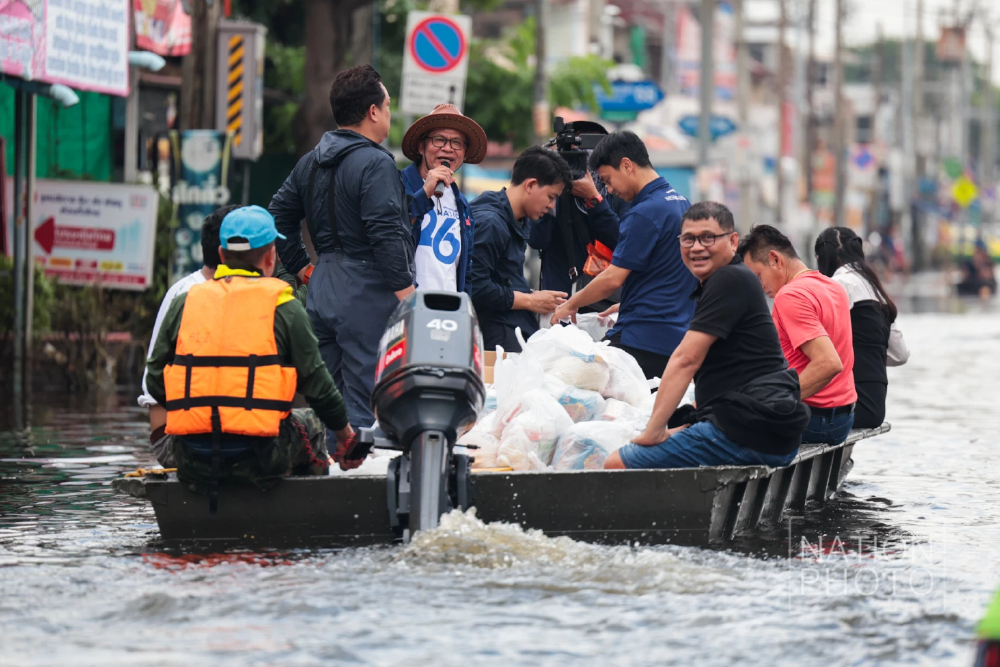 สวนดุสิตโพล เผย คนไทยฝากกำลังใจถึงกันยามวิกฤต จี้ รัฐบาลเร่งแก้น้ำท่วม
